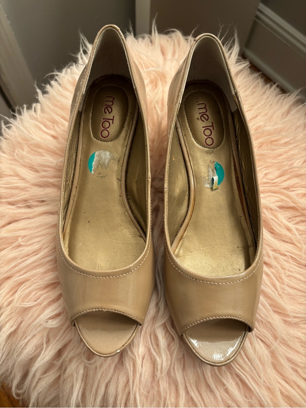 Me Too size 8 Beige patent peep-toe wedges